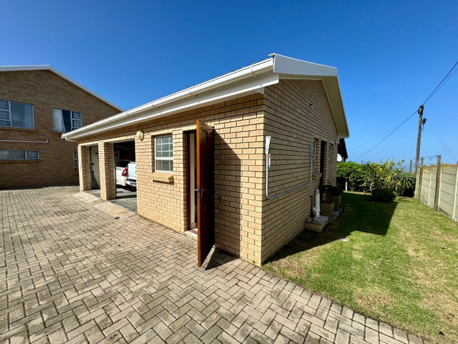 4 Bedroom Property for Sale in Dana Bay Western Cape